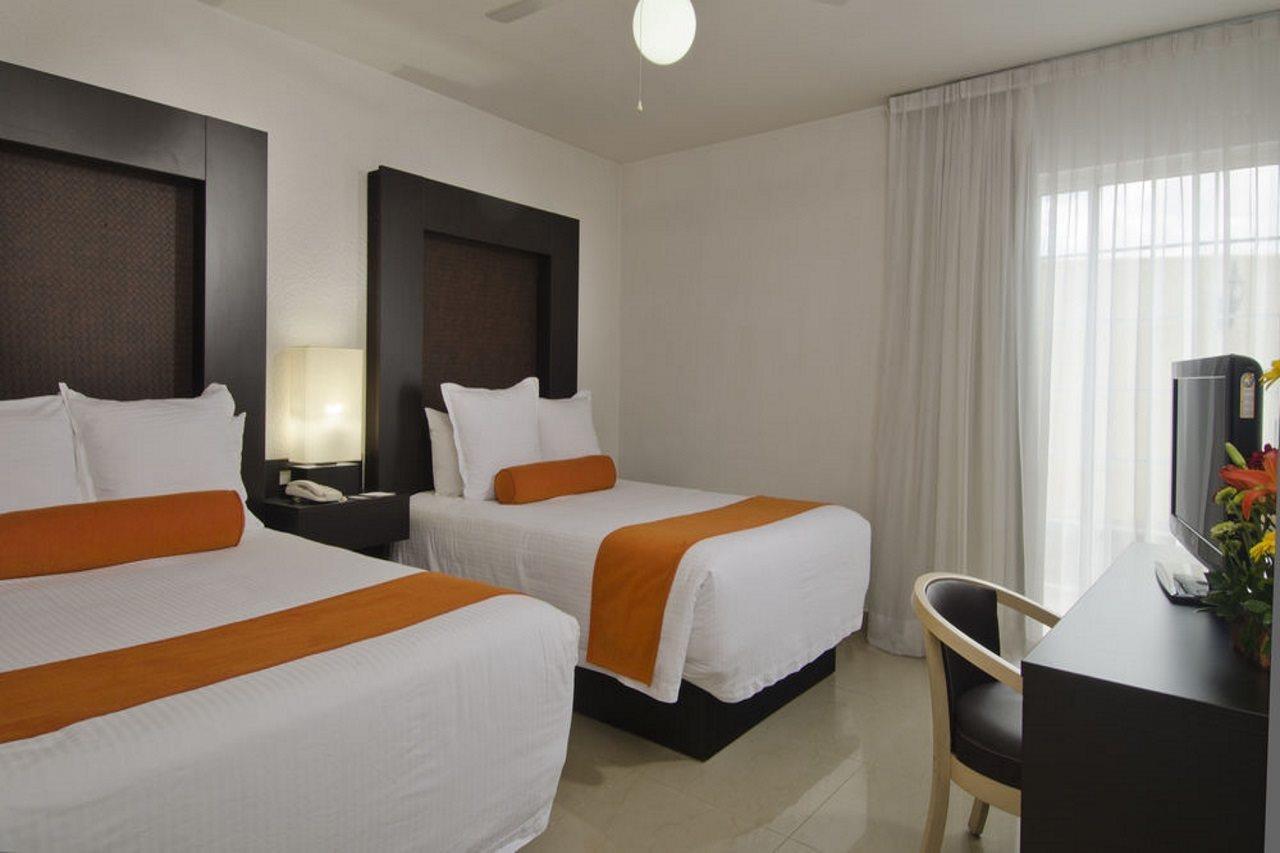 Hotel Suites Mexico Plaza Leon Campestre Экстерьер фото