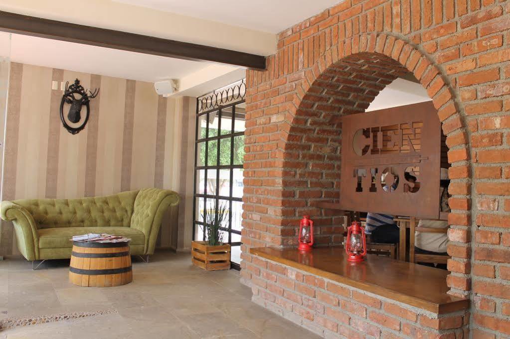 Hotel Suites Mexico Plaza Leon Campestre Экстерьер фото